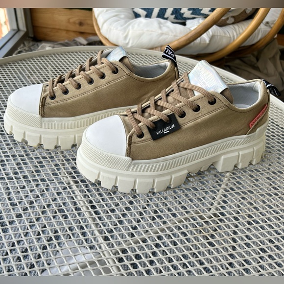 NBW Palladium REVOLT Lo TX - Picture 7 of 7